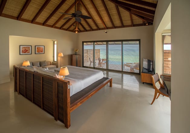 WATER POOL VILLA BEDROOM